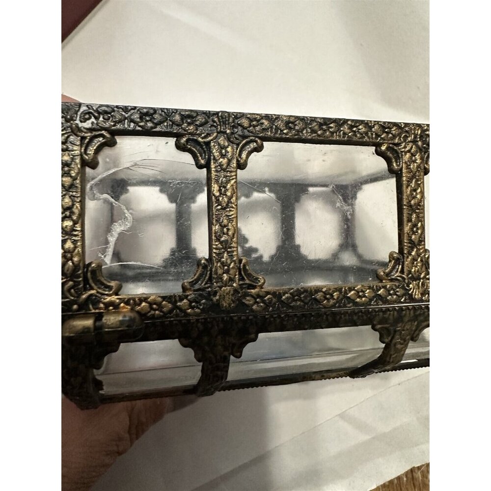 Trinket Boxes Lot of 4 Tin Plastic Nesting and Pirate Chest Vintage Hong Kong - Picture 5 of 11
